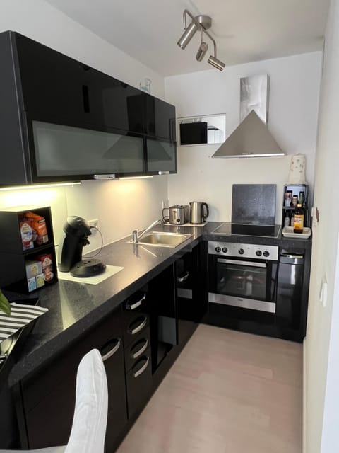 Coffee/tea facilities, Kitchen or kitchenette, pet friendly, stove, toaster