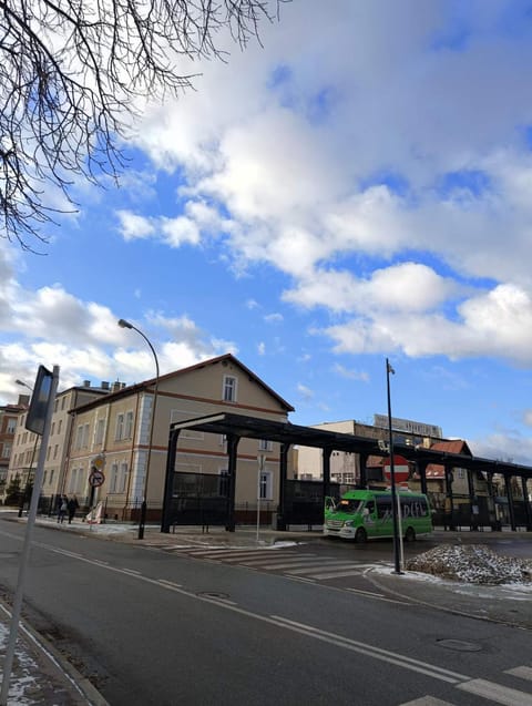 Property building, Day