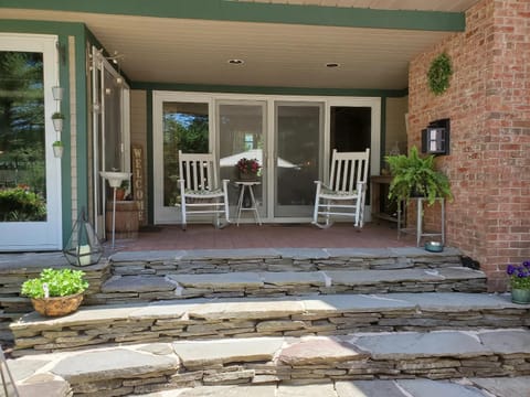 Patio, Day, Balcony/Terrace
