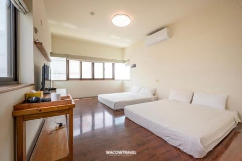 Bed, TV and multimedia, Photo of the whole room, Bedroom, air conditioner