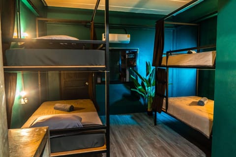 Scubadoo house and Diving Hostel in Ko Tao