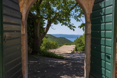 Facade/entrance, Summer