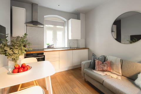 St Catherine's Hospital - Curated Property Apartment in Bath