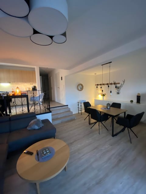 Living room, Seating area, Dining area