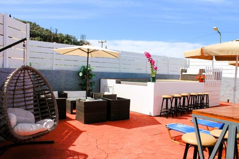 Seating area, sunbed