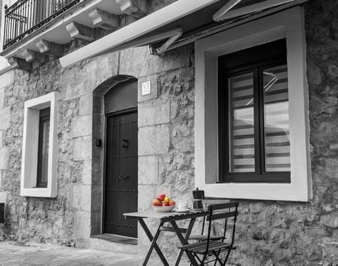 Property building, Off site, Balcony/Terrace, Breakfast