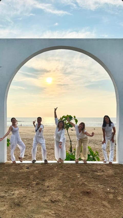 Facade/entrance, Beach, Sea view, Sunset, group of guests