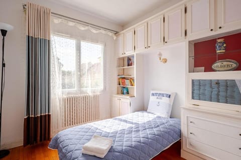 Villa Seine Apartment in Île-de-France