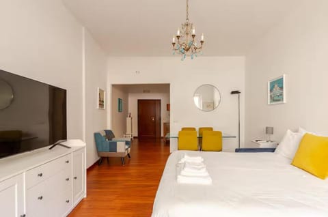 Comodo appartamento a pochi passi dalla fermata Porta Metronia Metro C Apartment in Rome