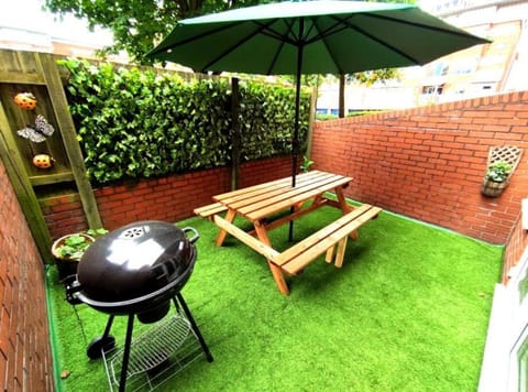 Patio, Garden, Garden view
