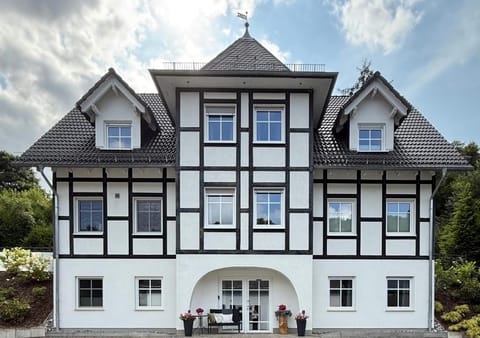 Property building, Facade/entrance, Day