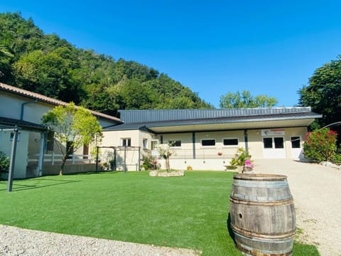 Property building, Spring