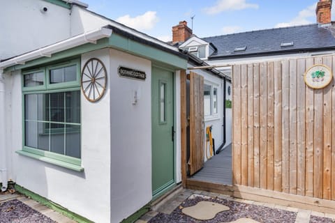 Botanic Cottages House in Southport