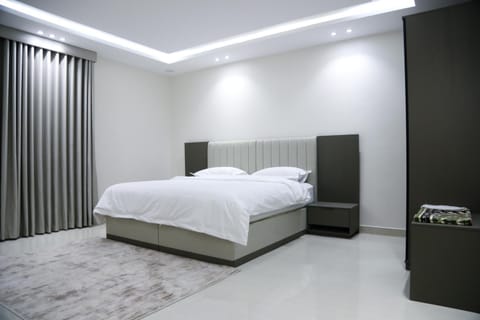 Bedroom, air conditioner