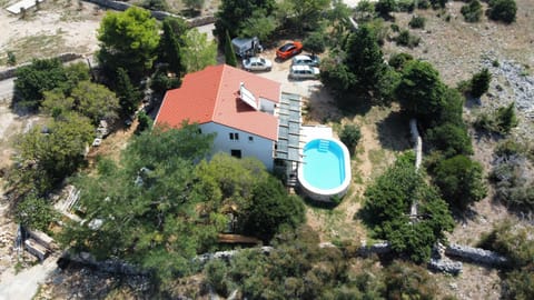 Property building, Bird's eye view