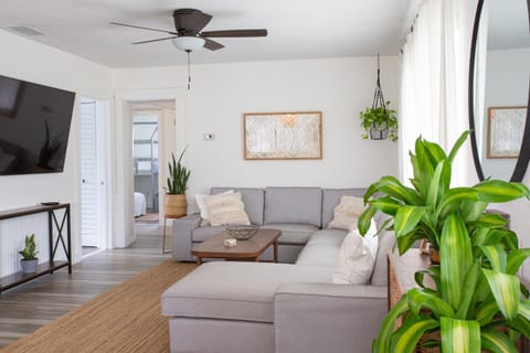 Corner Casa (w Bikes!) Beach Home (3bd/2ba) House in Jacksonville Beach