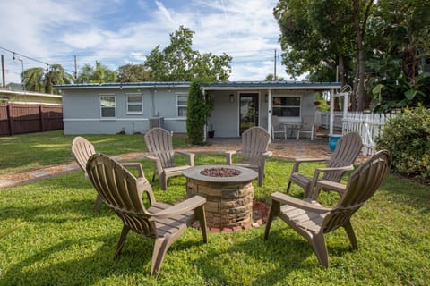 Corner Casa (w Bikes!) Beach Home (3bd/2ba) House in Jacksonville Beach