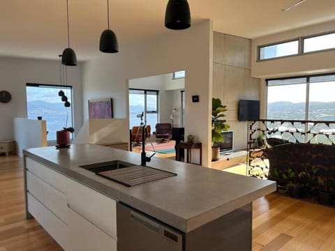 Fusion House House in Tasmania