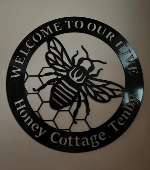 Honey Cottage House in Tenby