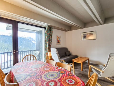 Appartement spacieux balcon sud - 6 pers. - FR-1-425-219 Apartment in Arâches-la-Frasse