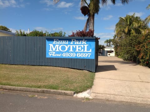 Day, Property logo or sign