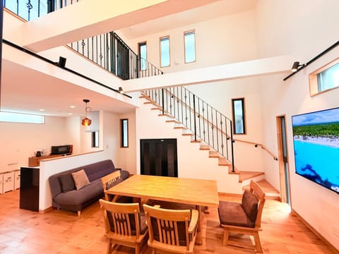 TV and multimedia, Living room, Dining area, kitchen