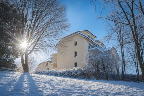 Property building, Winter