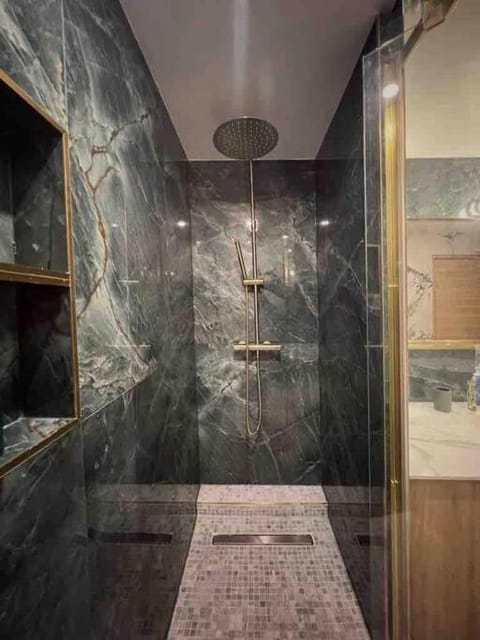 Suite Le Panoramique Near Disneyland Apartment in Île-de-France