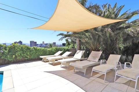 8 on Upper Bloem Apartment in Cape Town