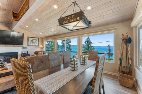 Big Blue Views Walk 2 Lake House in Tahoe Vista