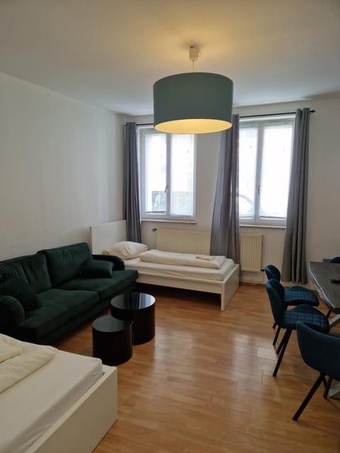 Photo of the whole room, Seating area