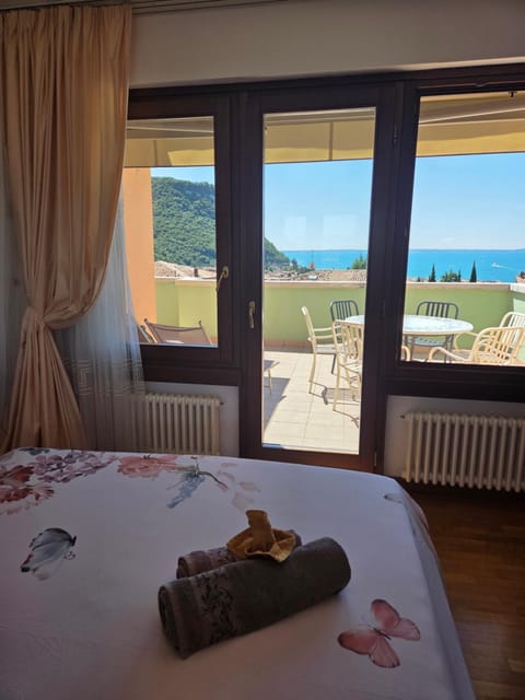 REGINA GARDESANA Luxury Villa in Garda