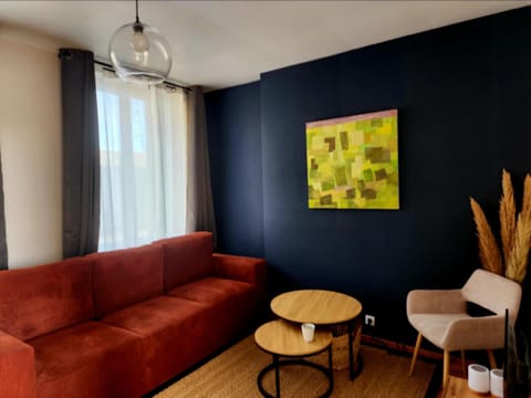 The Gast-House : Family Apartment in Normandy