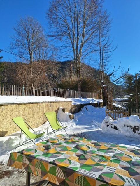 La Coufa, spacieux Duplex en chalet, terrasse, jardin, vues montagnes Apartment in La Clusaz