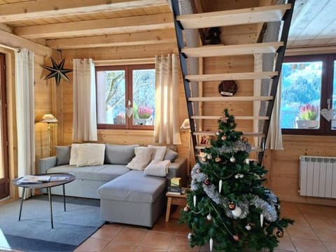 La Coufa, spacieux Duplex en chalet, terrasse, jardin, vues montagnes Apartment in La Clusaz
