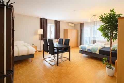Bed, Living room, Photo of the whole room, Seating area, Bedroom