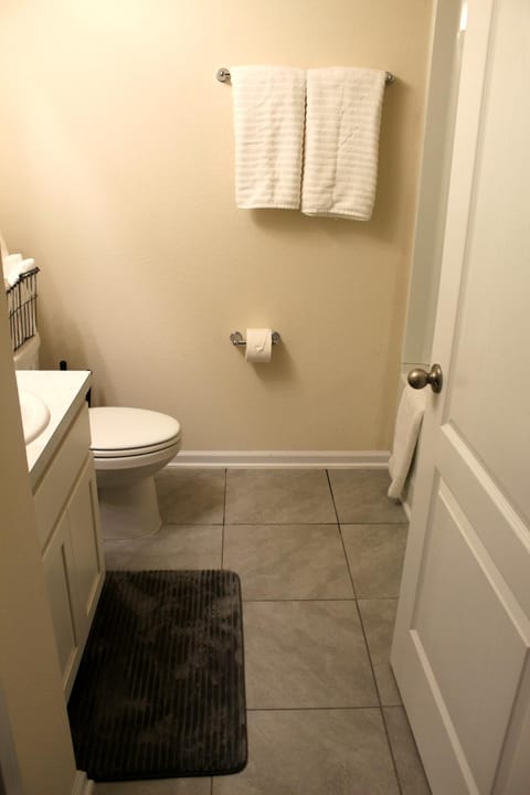 Orange Park Townhome Vacation Rental with Patio! Apartment in Jacksonville