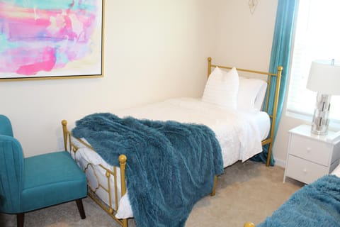 Orange Park Townhome Vacation Rental with Patio! Apartment in Jacksonville