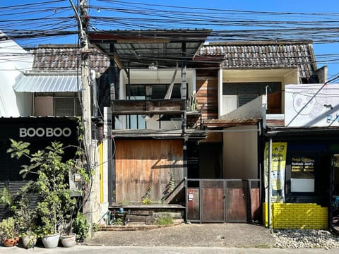 Property building, Neighbourhood, Street view