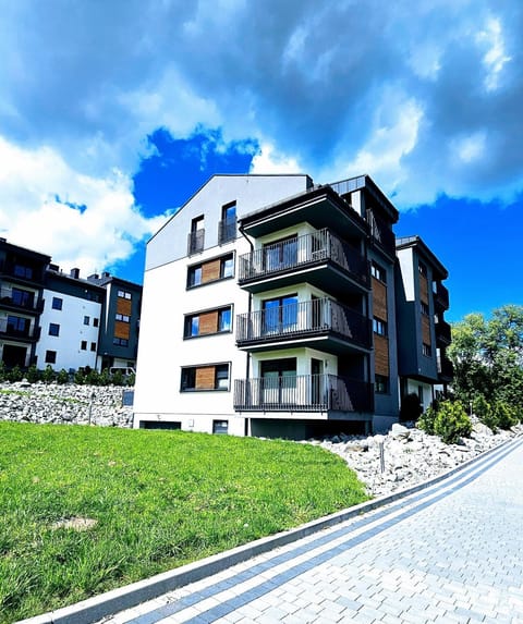 Property building, Mountain view
