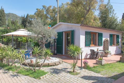 Property building, Patio, Garden, Garden view