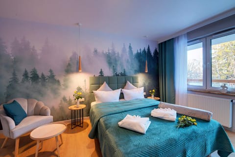 Bed, Photo of the whole room, Bedroom, towels