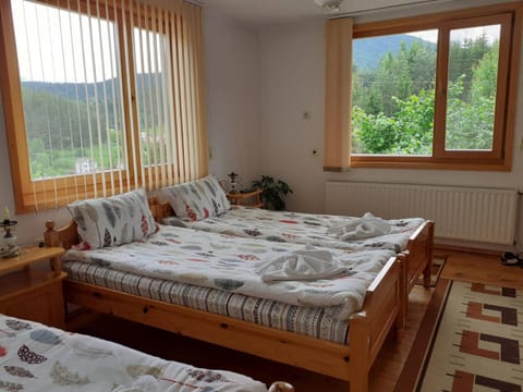 Guest House Stoletnika Bed and Breakfast in Decentralized Administration of Macedonia and Thrace