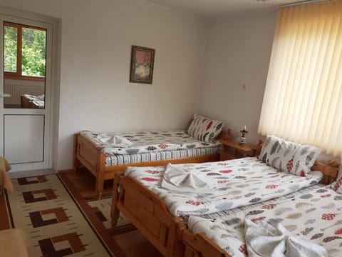 Guest House Stoletnika Bed and Breakfast in Decentralized Administration of Macedonia and Thrace