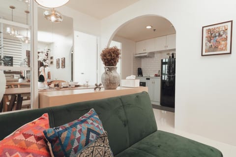 Seating area, Family