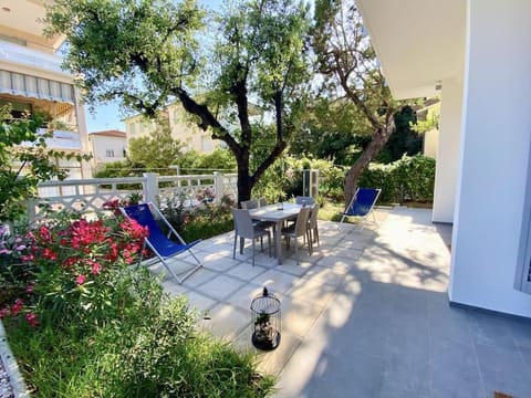 VILLA ARI - Giglio Marino Apartment in San Vincenzo