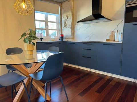 Casa del Tratado 2 by YBH Apartment in Vigo