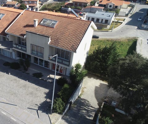 Property building, Day, Bird's eye view, Location, Parking