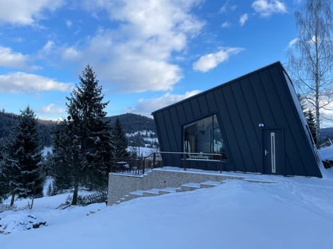 Property building, Day, Mountain view