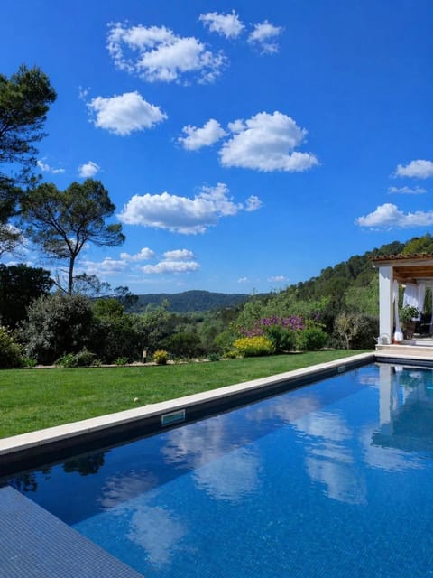 Natural landscape, Garden, Garden view, Mountain view, Pool view